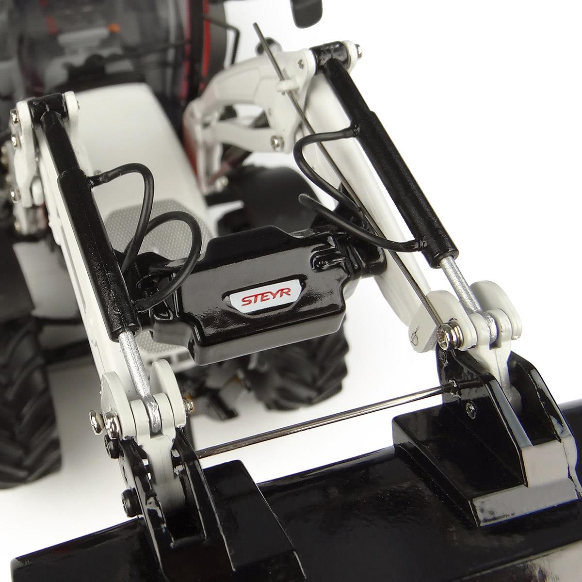 Modell 4120 Plus mit Frontlader
