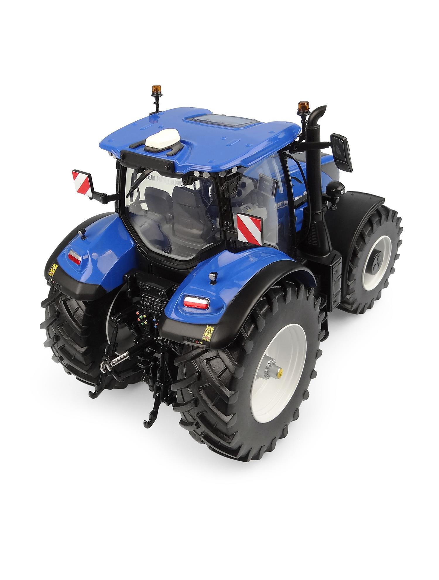 Modell Traktor T7.300 Auto Command, 1:32